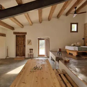 Villa Eco Finca Casa Baranku', Tortosa